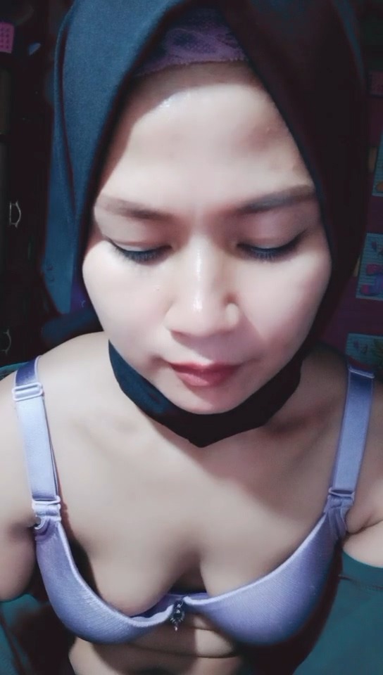 Top Trending: 10 Most Mainstream Hits Hijab Viral Terbaru 2026 Bercumbu Di Antara Jeda Kata