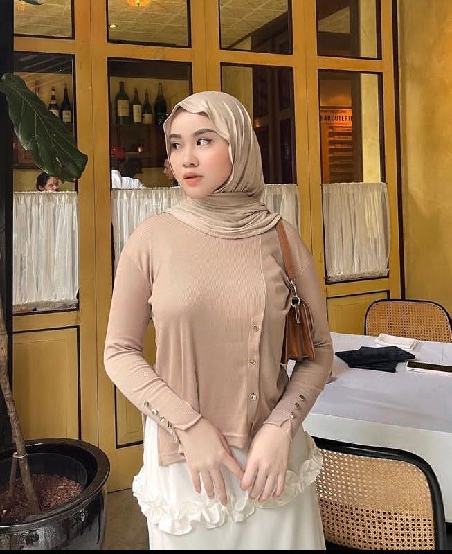 Indo Indonesia Viral Hijab Saat Dunia Diam Dan Kamu Teriak Adik Kaka Top Global